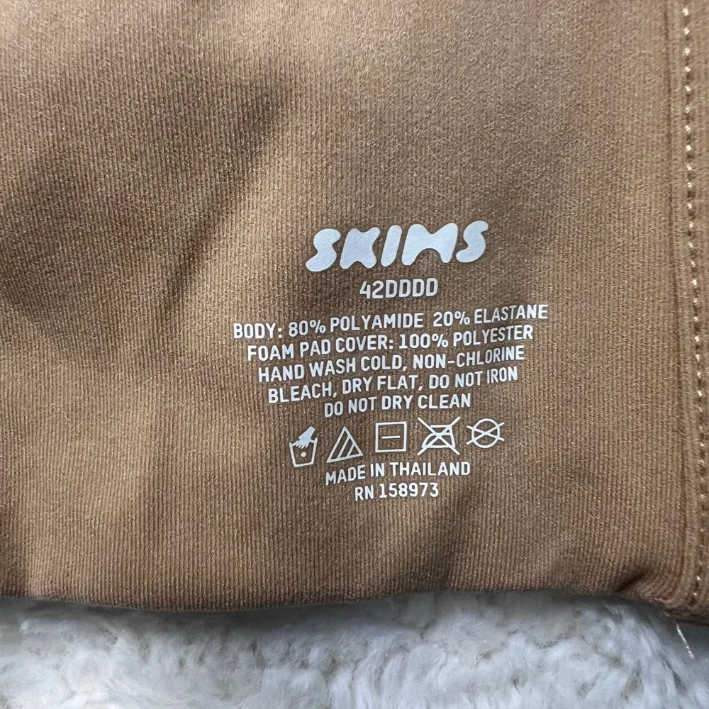 Skims Women's‎ Fits Everybody Strapless Bra Clay Tan Size 42DDDD BA-BAN-3151 NWT